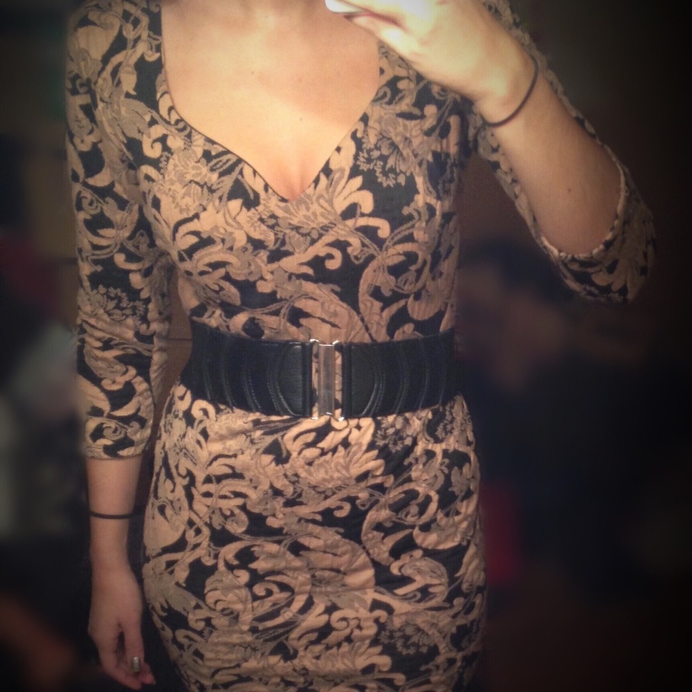 A’gaci Pattern body con dress. Slight stretch fit